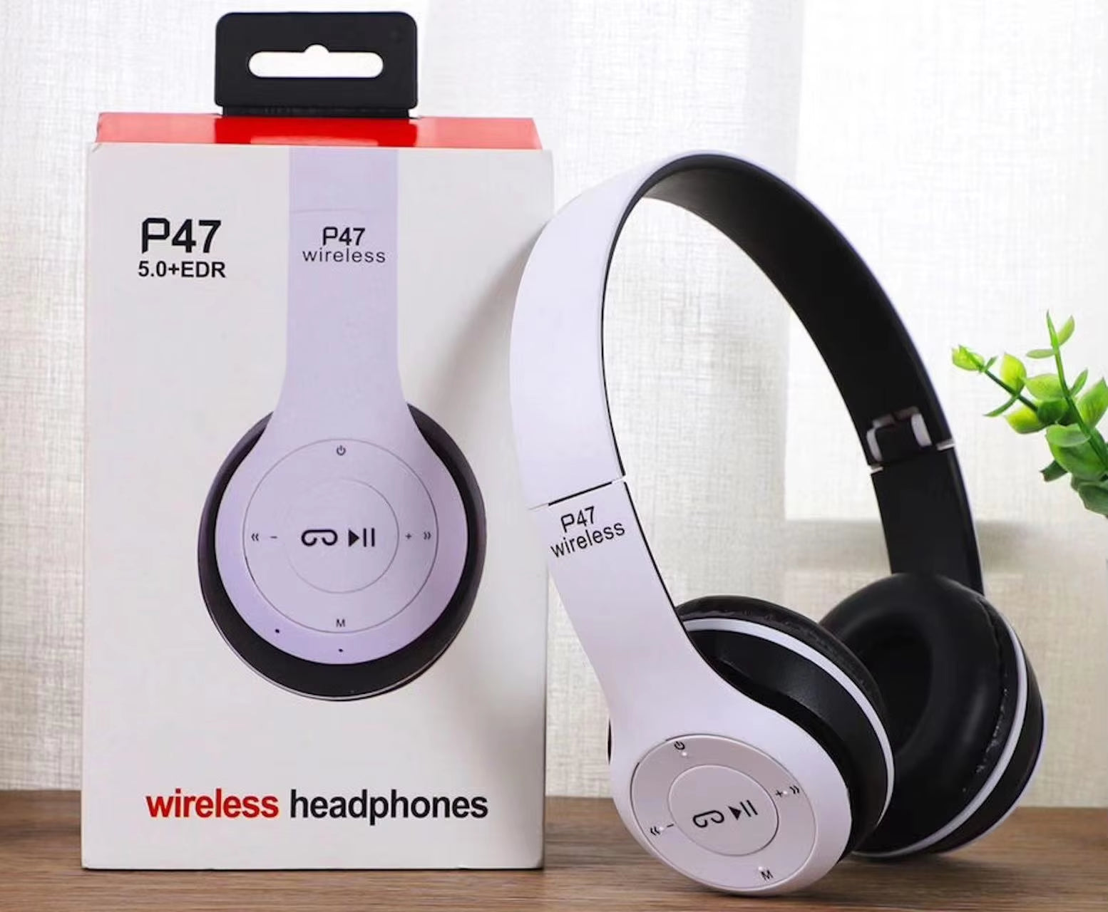 P47 TWS Stereo Headphone with Mic (compatible Android and IOS)